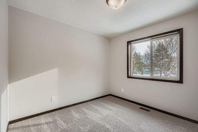 510 Lois Lane, Lino Lakes, MN 55014