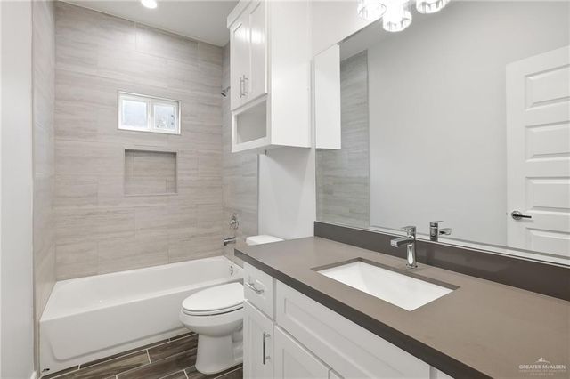 1907 W Violet Drive 3, Pharr, TX 78577