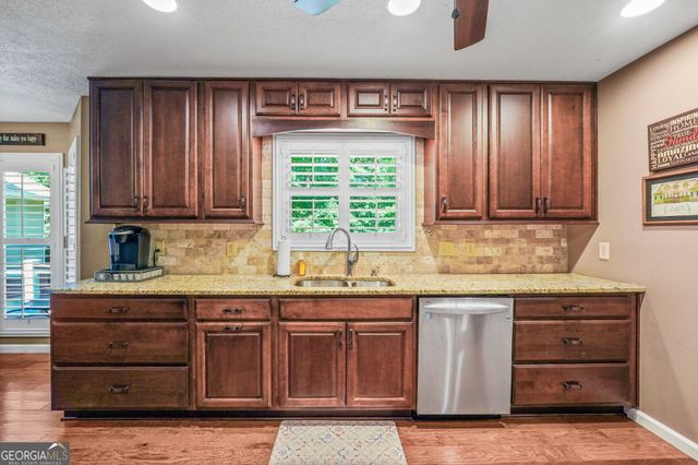 324 Kibbee Road, Mcdonough, GA 30252
