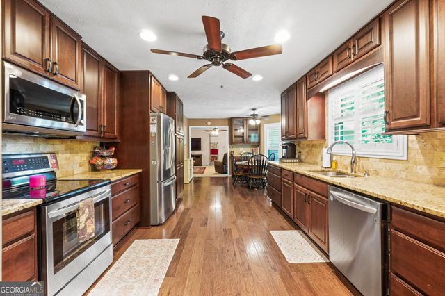 324 Kibbee Road, Mcdonough, GA 30252