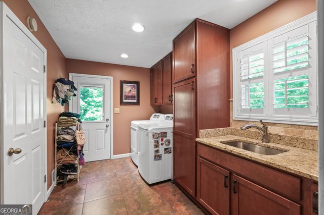 324 Kibbee Road, Mcdonough, GA 30252