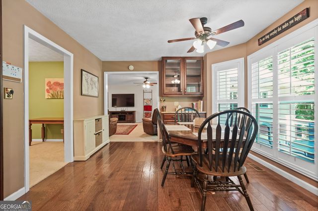 324 Kibbee Road, Mcdonough, GA 30252