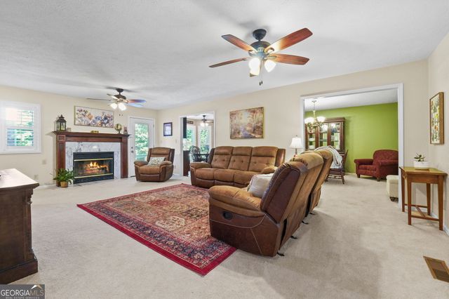324 Kibbee Road, Mcdonough, GA 30252