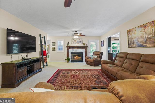 324 Kibbee Road, Mcdonough, GA 30252