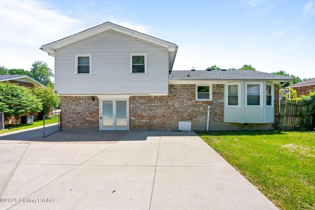 3716 Longview Rd, Louisville, KY 40299