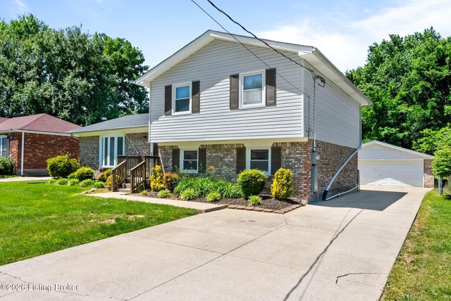 3716 Longview Rd, Louisville, KY 40299