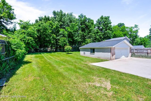 3716 Longview Rd, Louisville, KY 40299
