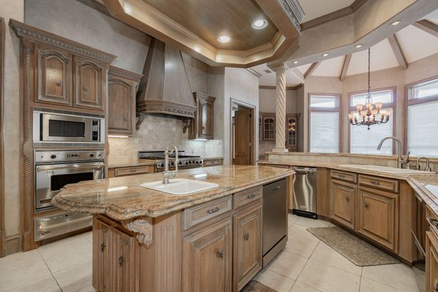 1990 Broken Lance Lane, Rockwall, TX 75032