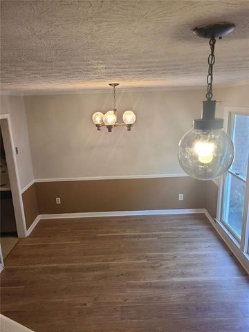 1394 Wood S Circle, Morrow, GA 30260