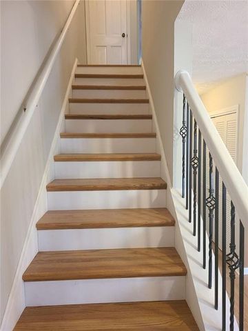 1394 Wood S Circle, Morrow, GA 30260