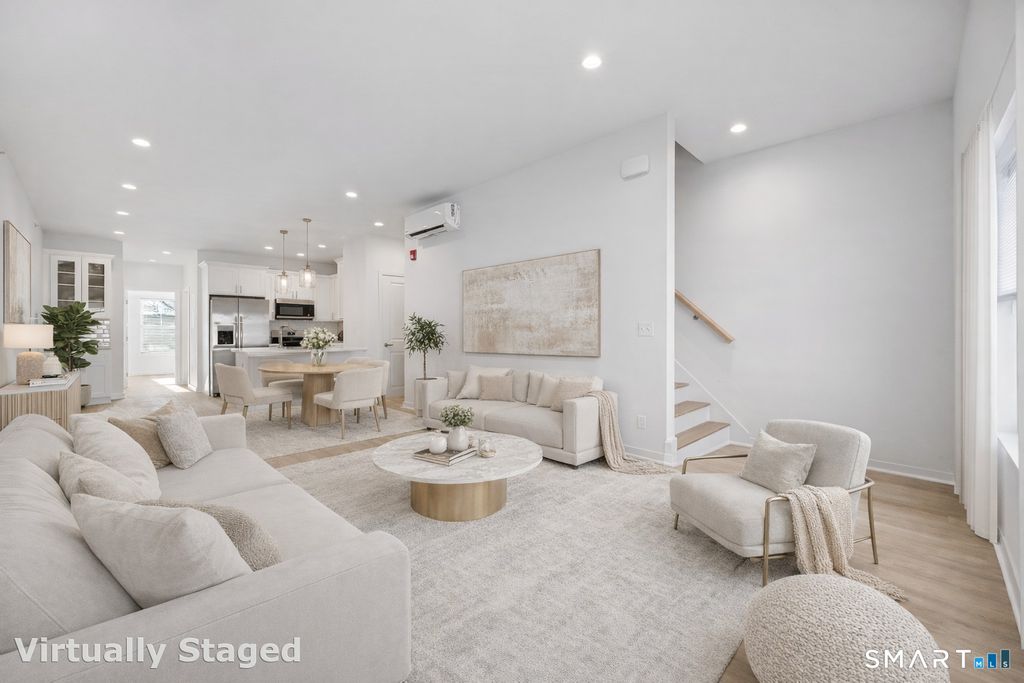 29 Village Road G, Milford, CT 06460