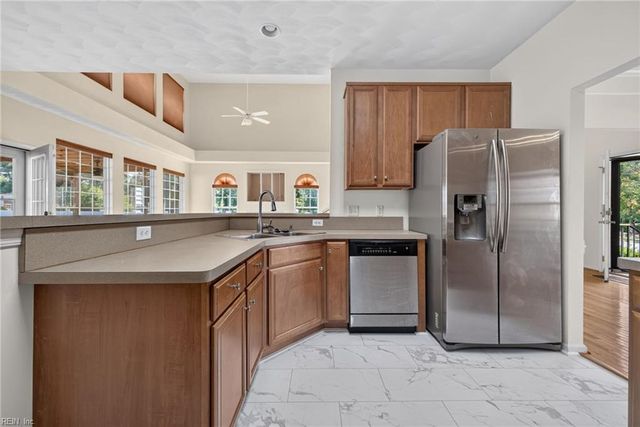 100 Hamer RD, Suffolk, VA 23434