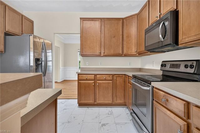 100 Hamer RD, Suffolk, VA 23434