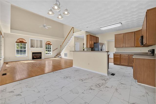 100 Hamer RD, Suffolk, VA 23434