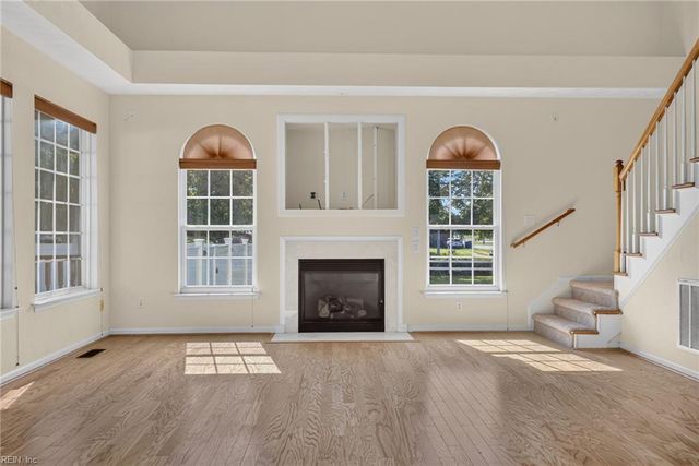 100 Hamer RD, Suffolk, VA 23434
