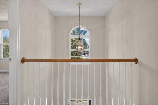 100 Hamer RD, Suffolk, VA 23434