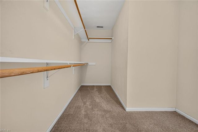 100 Hamer RD, Suffolk, VA 23434