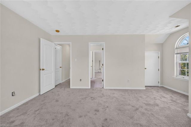 100 Hamer RD, Suffolk, VA 23434