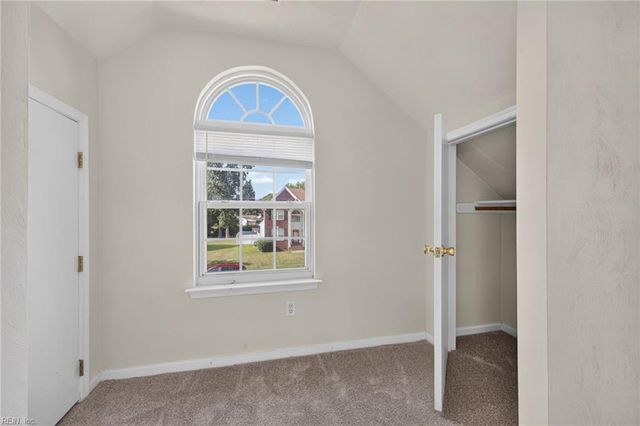 100 Hamer RD, Suffolk, VA 23434