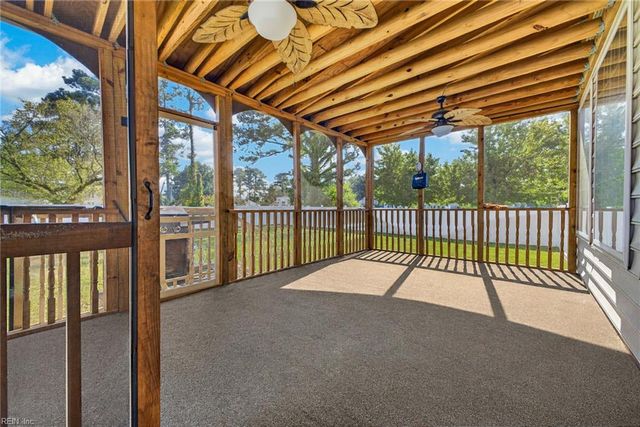 100 Hamer RD, Suffolk, VA 23434