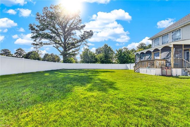 100 Hamer RD, Suffolk, VA 23434