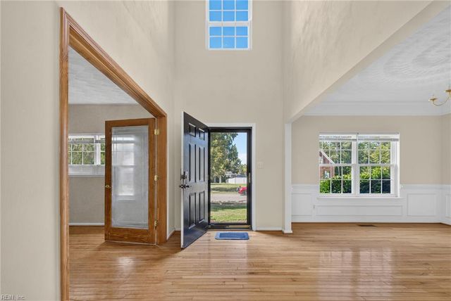 100 Hamer RD, Suffolk, VA 23434