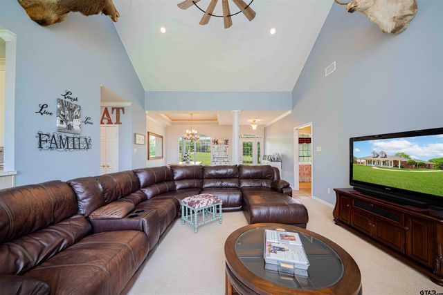 1855 Phillips Springs Rd, Gladewater, TX 75647
