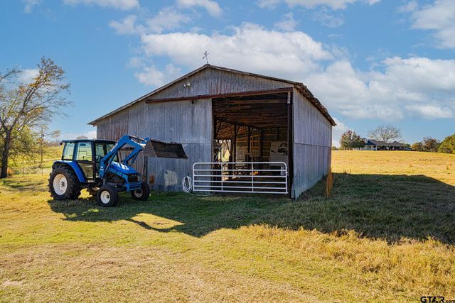 1855 Phillips Springs Rd, Gladewater, TX 75647