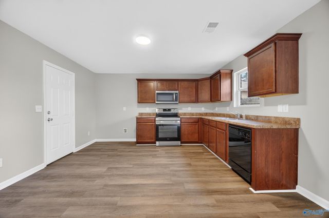 165 Sedgewick Drive, Owens Cross Roads, AL 35763