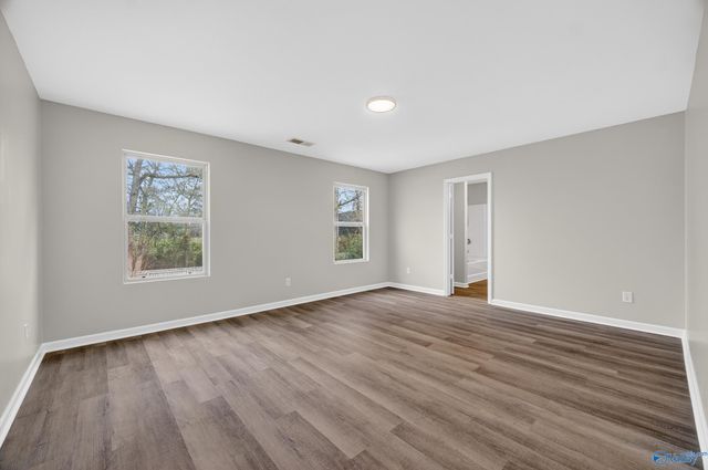 165 Sedgewick Drive, Owens Cross Roads, AL 35763