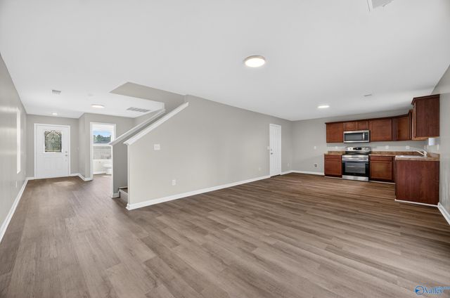 165 Sedgewick Drive, Owens Cross Roads, AL 35763