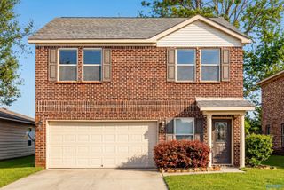 165 Sedgewick Drive, Owens Cross Roads, AL 35763