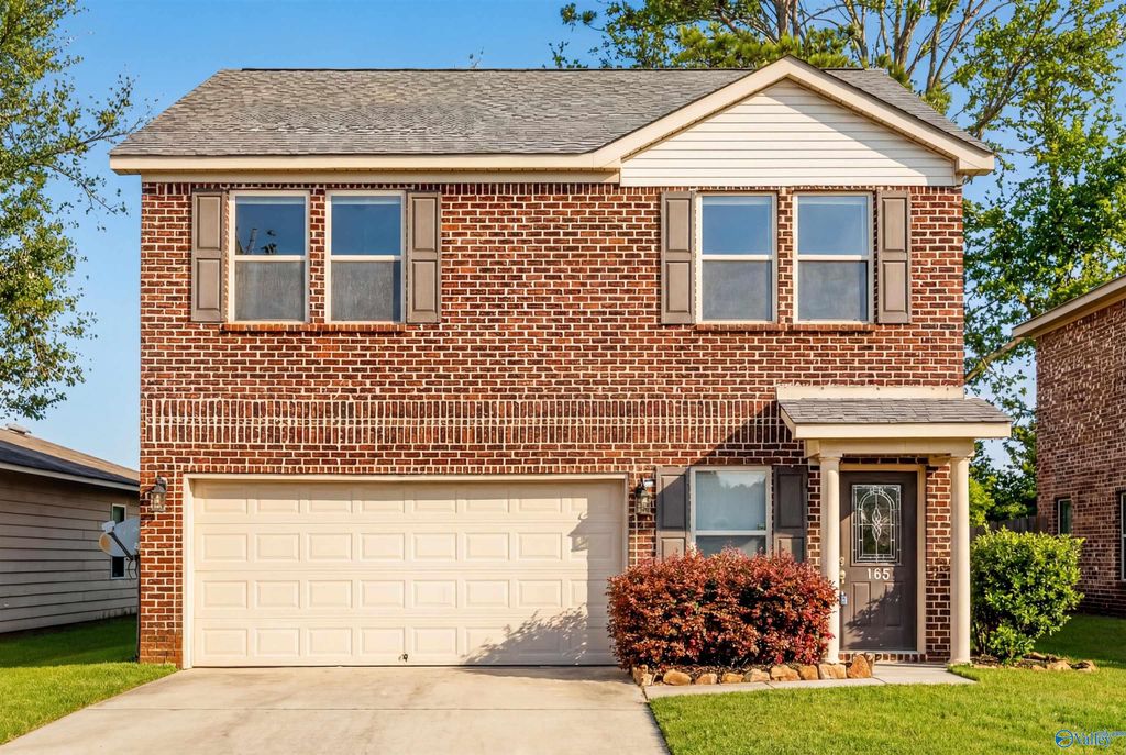 165 Sedgewick Drive, Owens Cross Roads, AL 35763