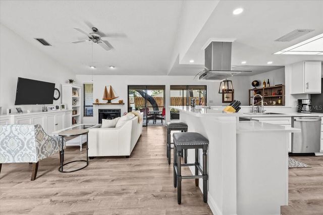 110 PARKSIDE COLONY DRIVE, Tarpon Springs, FL 34689