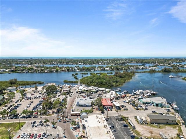 110 PARKSIDE COLONY DRIVE, Tarpon Springs, FL 34689