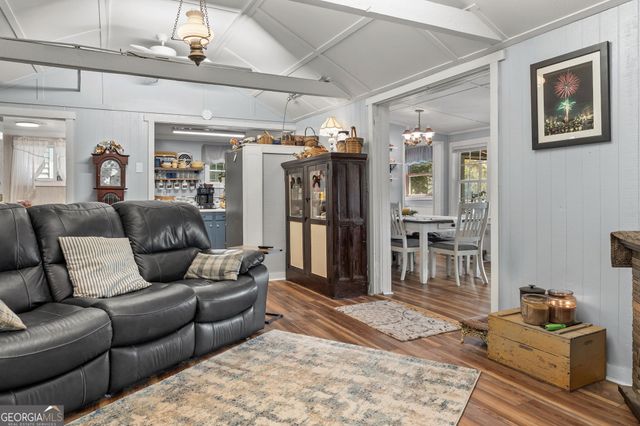 922 Clearwater Road, Sharpsburg, GA 30277