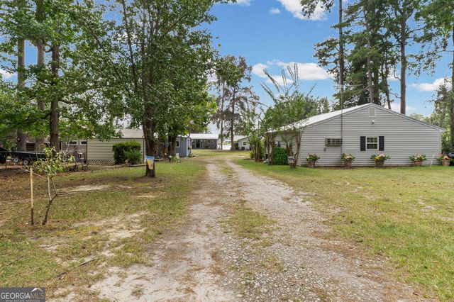 922 Clearwater Road, Sharpsburg, GA 30277