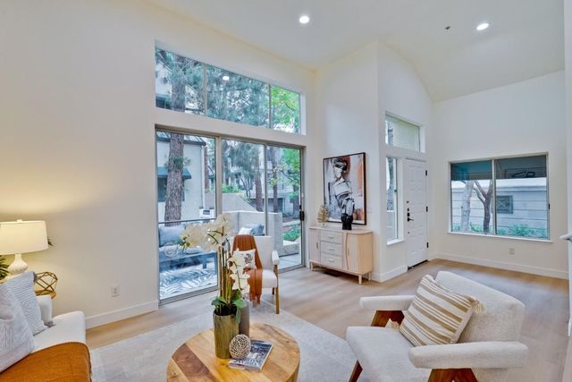 426 Galleria Drive UNIT 8, San Jose, CA 95134