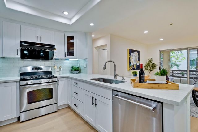 426 Galleria Drive UNIT 8, San Jose, CA 95134