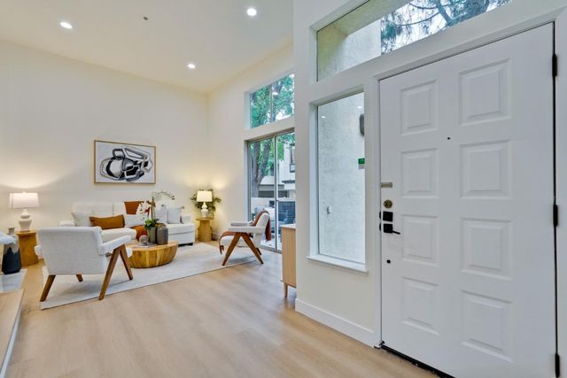 426 Galleria Drive UNIT 8, San Jose, CA 95134