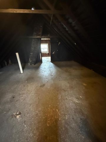 8127 S Coles Avenue, Chicago, IL 60617