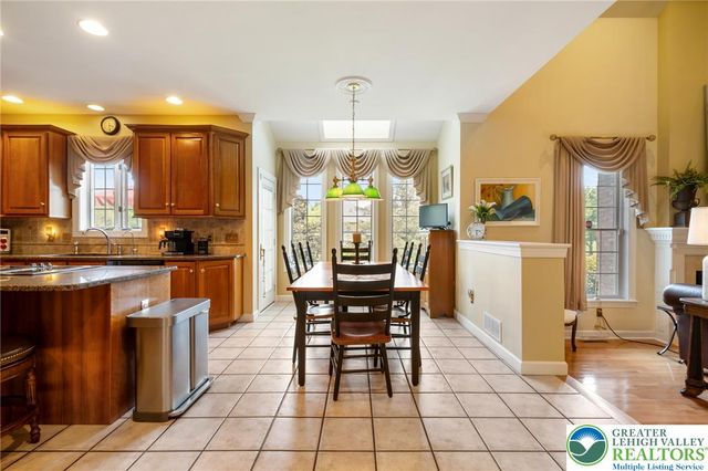 3015 Kerns Court, North Whitehall Twp, PA 18069