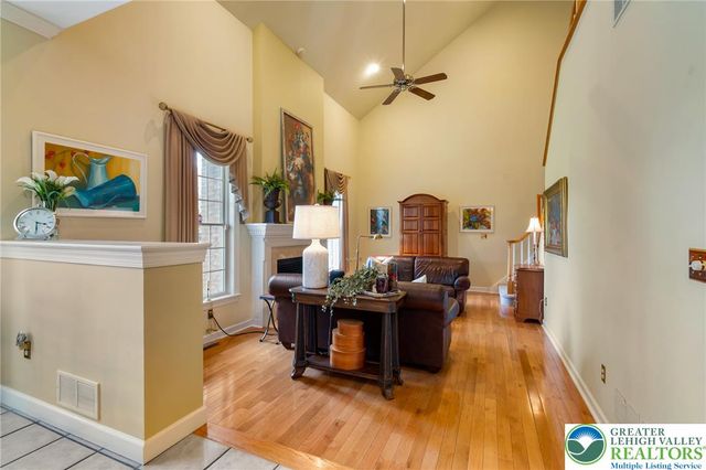 3015 Kerns Court, North Whitehall Twp, PA 18069