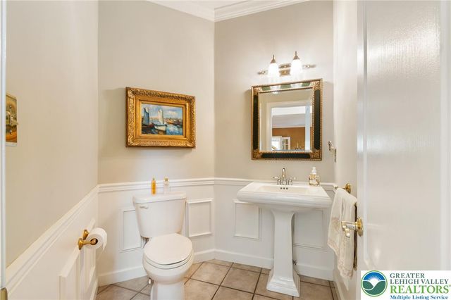 3015 Kerns Court, North Whitehall Twp, PA 18069