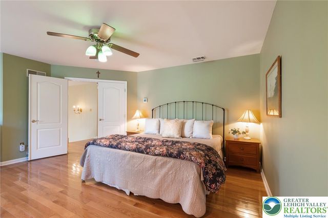 3015 Kerns Court, North Whitehall Twp, PA 18069