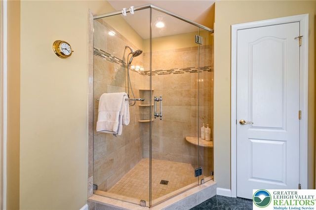 3015 Kerns Court, North Whitehall Twp, PA 18069