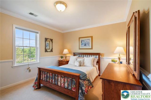 3015 Kerns Court, North Whitehall Twp, PA 18069