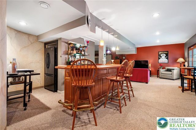 3015 Kerns Court, North Whitehall Twp, PA 18069