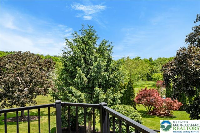 3015 Kerns Court, North Whitehall Twp, PA 18069