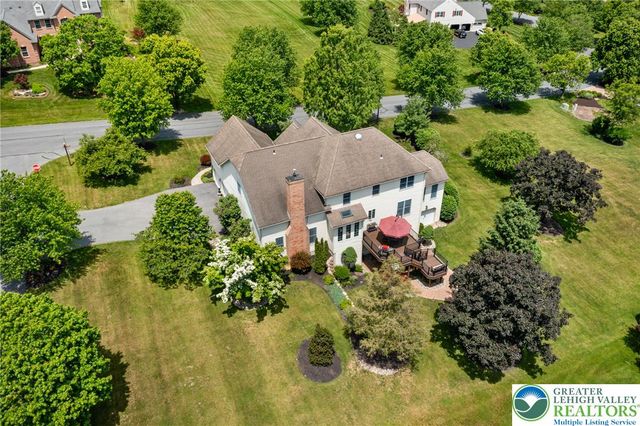 3015 Kerns Court, North Whitehall Twp, PA 18069